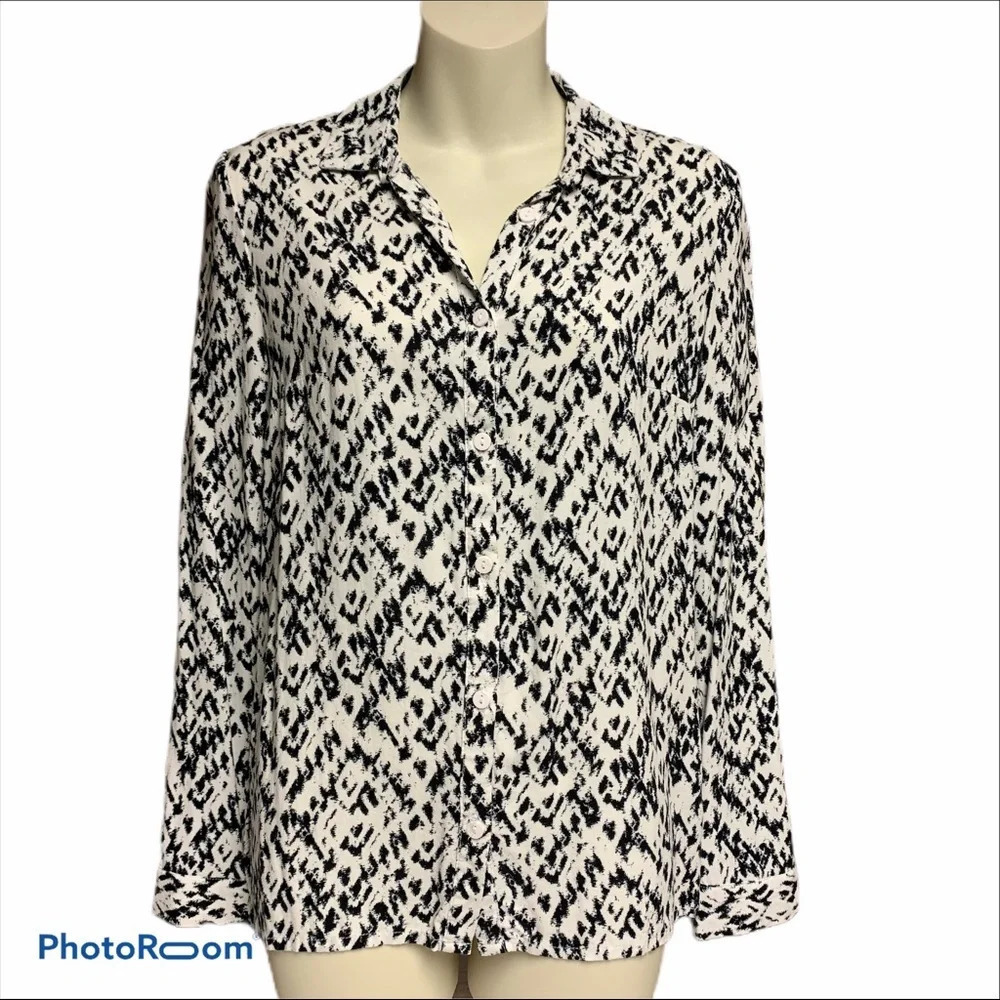 Divided by H&M black/white button down shirt 2